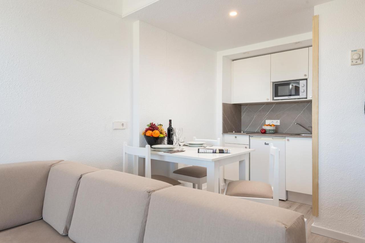 Alcudia Beach Apartments Port de Alcudia  Bagian luar foto